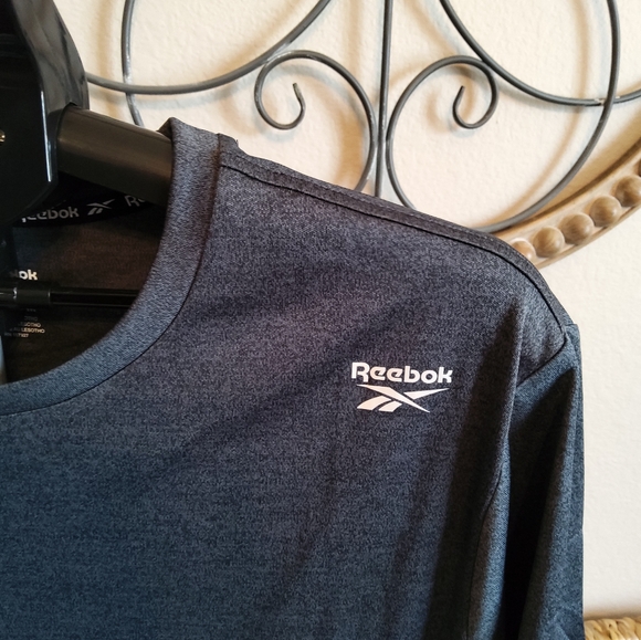 Reebok Men's Charcoal Tee - Picture 2 of 4